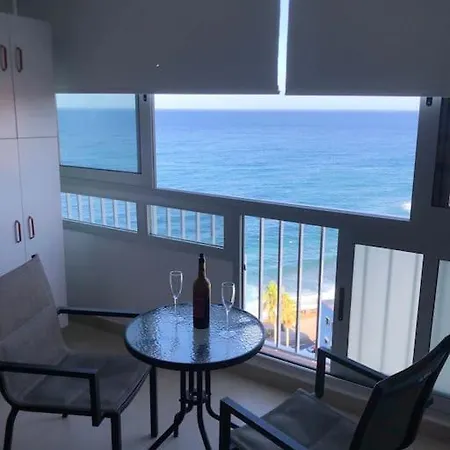 Vistas De Ensueno Al Mar 아파트 *